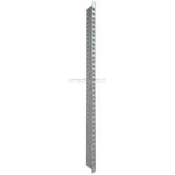 Rack upright for 551 mm wide structures